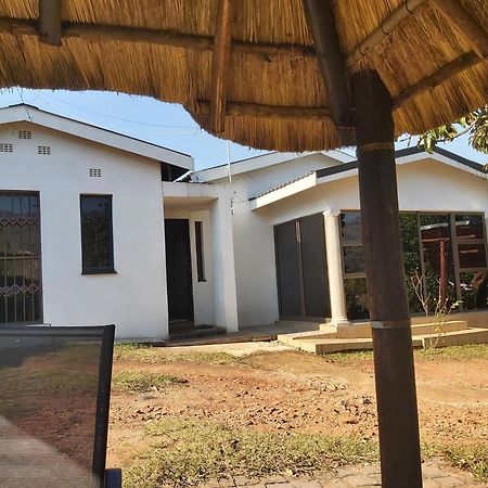 Thula Du Estate - One Bed Apartment Mbabane Szoba fotó